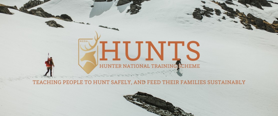 HUNTS BANNER1